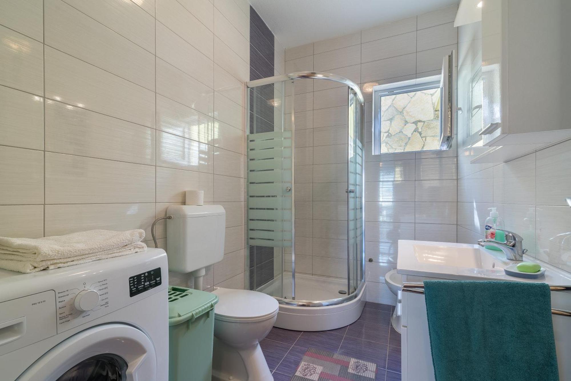 Apartmani Jelic วินเยราซ ภายนอก รูปภาพ